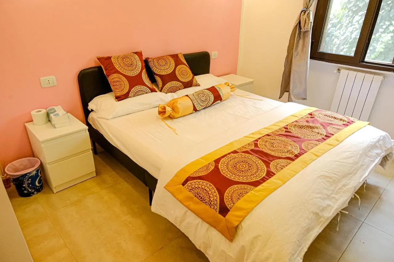 Hotel Albergo Lario Milan 0*,  Italy