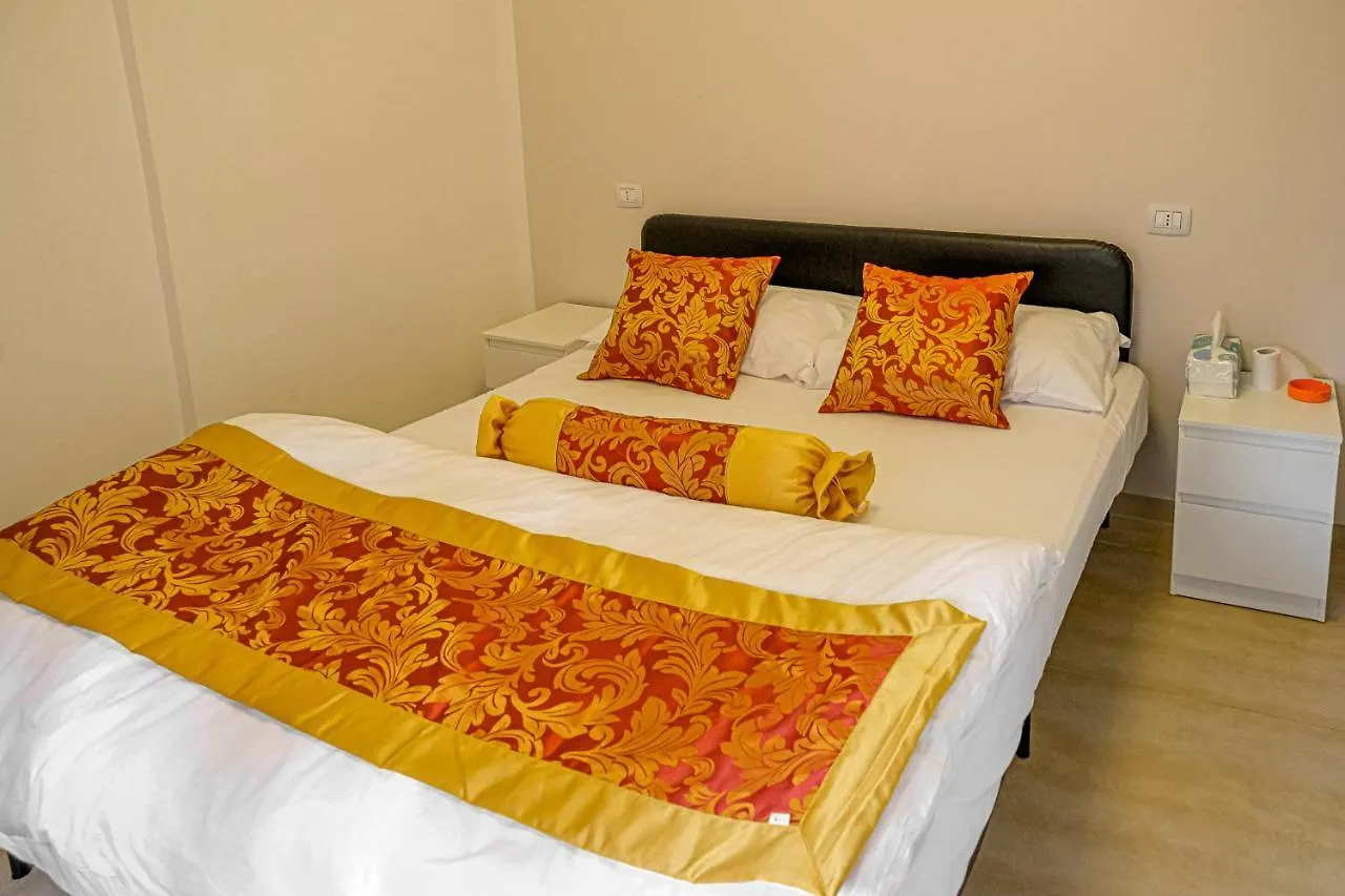 Guest house Hotel Albergo Lario Milan